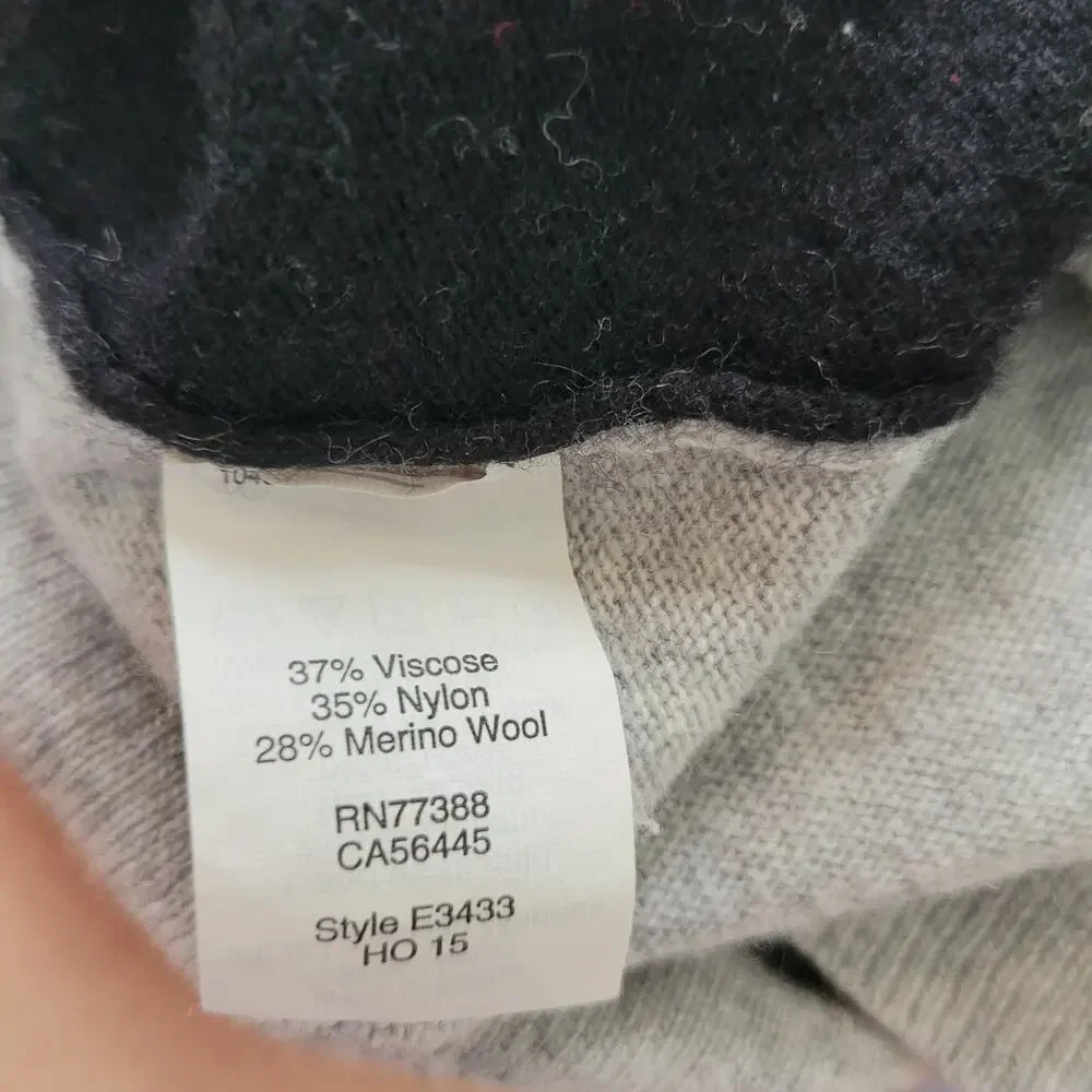 J.‎ Crew Size M Merino Wool Blend Pullover V-Neck Black Grey Color block Sweater
